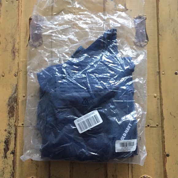 NWT OLD NAVY BOHO ROCKSTAR MID RISE DISTRESSED RIPPED SKINNY JEAN 4 REG - Picture 2 of 8